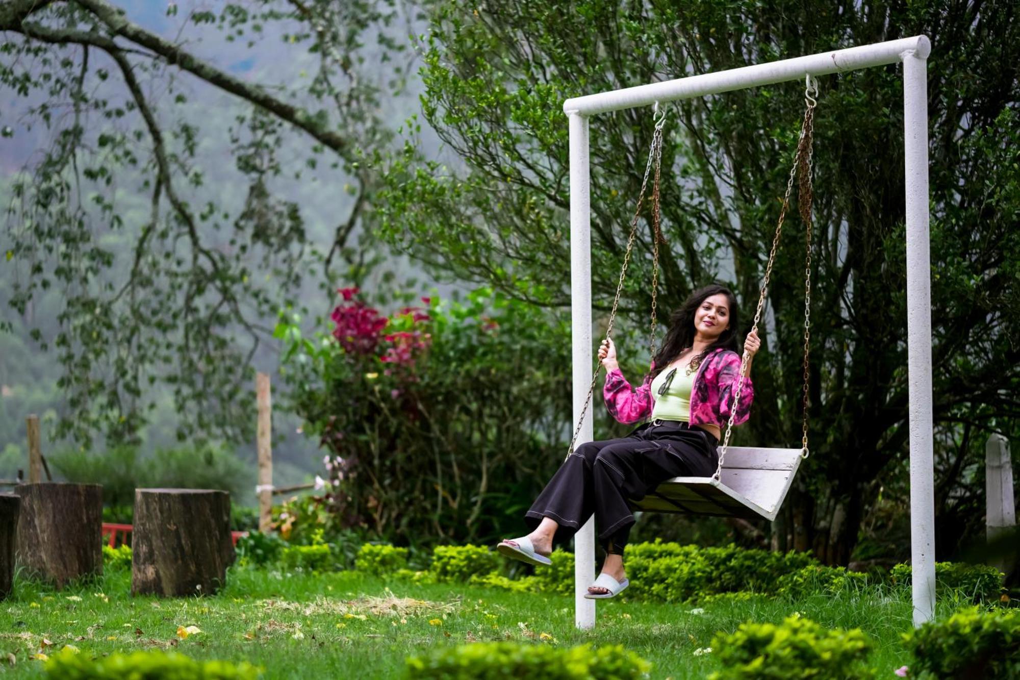 Arivikad Tea Bungalow Munnar By Voye Homes Suryanelli Exterior foto